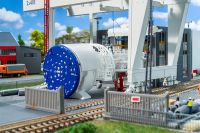 Tunnelbohrmaschine im Bau