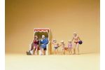 Paar im Strandkkorb, spielend