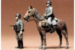 1:35 WWII Dt. Infanterie Mit 2 Figuren.