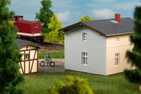Bahnwrterwohnhaus mit Nebengebude