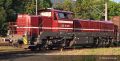 Cargo Logistik Rail Service, Diesellokomotive DE 18 001, in roter Lackierung, Ep. VI