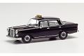MB 200 Heckflosse, Taxi schwarz
