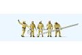 Feuerwehrmnner in moderner Einsatzkleidung