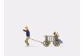 Kinder mit Bollerwagen